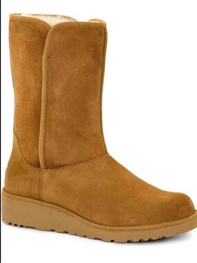 UGG Women's Amie boots